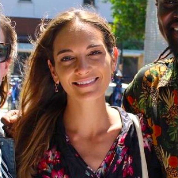 Meet your Posher, Julia - Picture 1 of 1